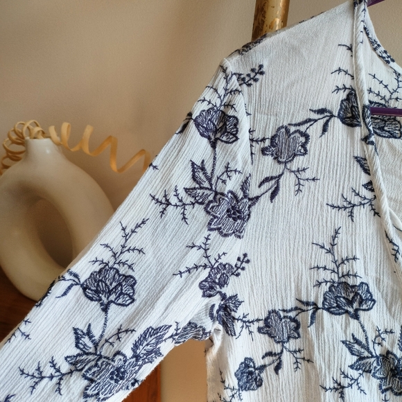 Navy and White Embroidered Bell Sleeve Blouse - Picture 5 of 17
